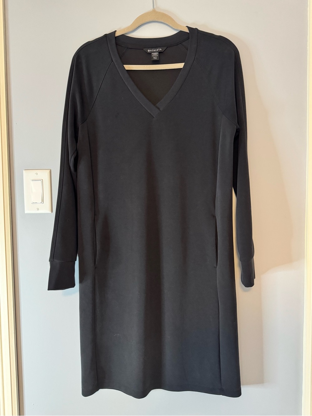 Athleta Black V-Neck Long Sleeve Dress